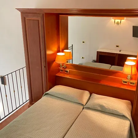 Hotel Fantastic Garden - Firenze Nord 4*