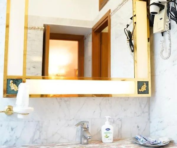 Hotel Fantastic Garden - Firenze Nord 4*